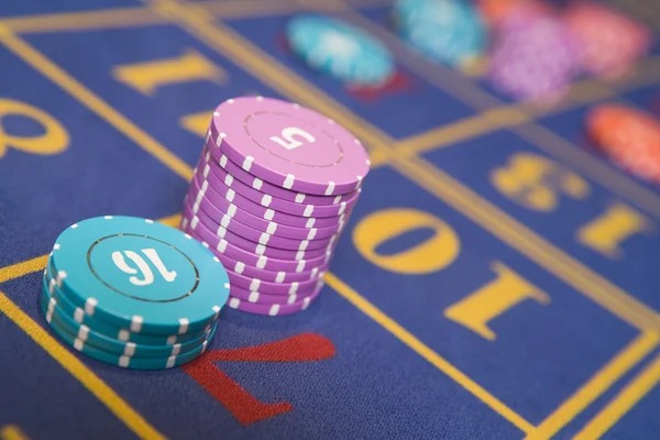 mbs188 mobile app interface showing slot games and sportsbook markets